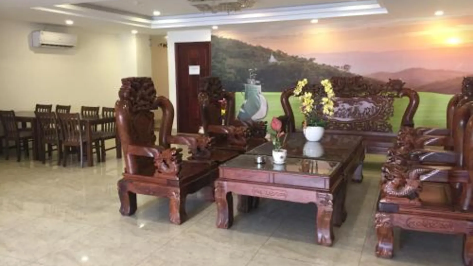 호치민 골프 스타 호텔 2성급 호텔 외관