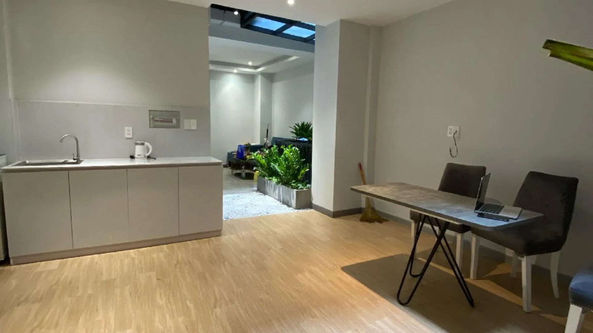 호치민 4군의 프라이빗 하우스 (25m², 침실 1개, 프라이빗 욕실 1개) 3성급 싱글룸 수영장