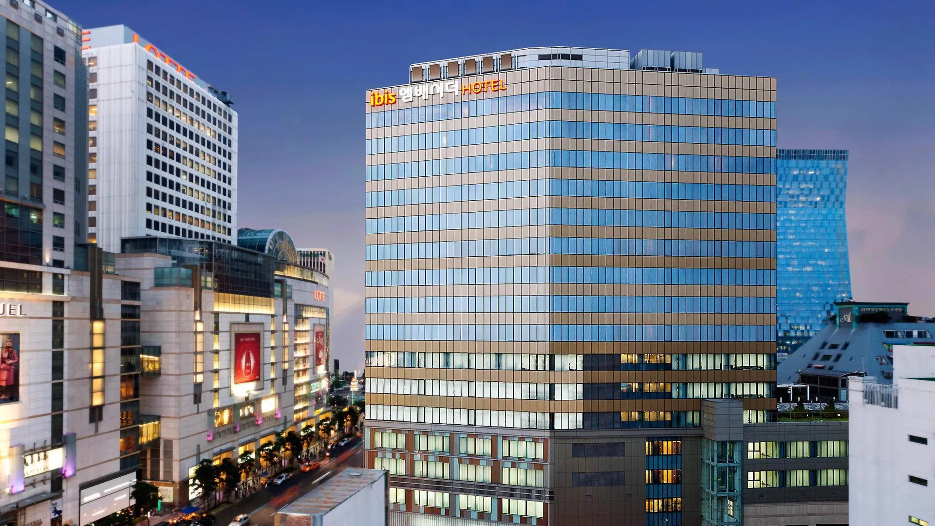 서울 이비스 앰배서더 서울 명동 3성급 호텔 외관