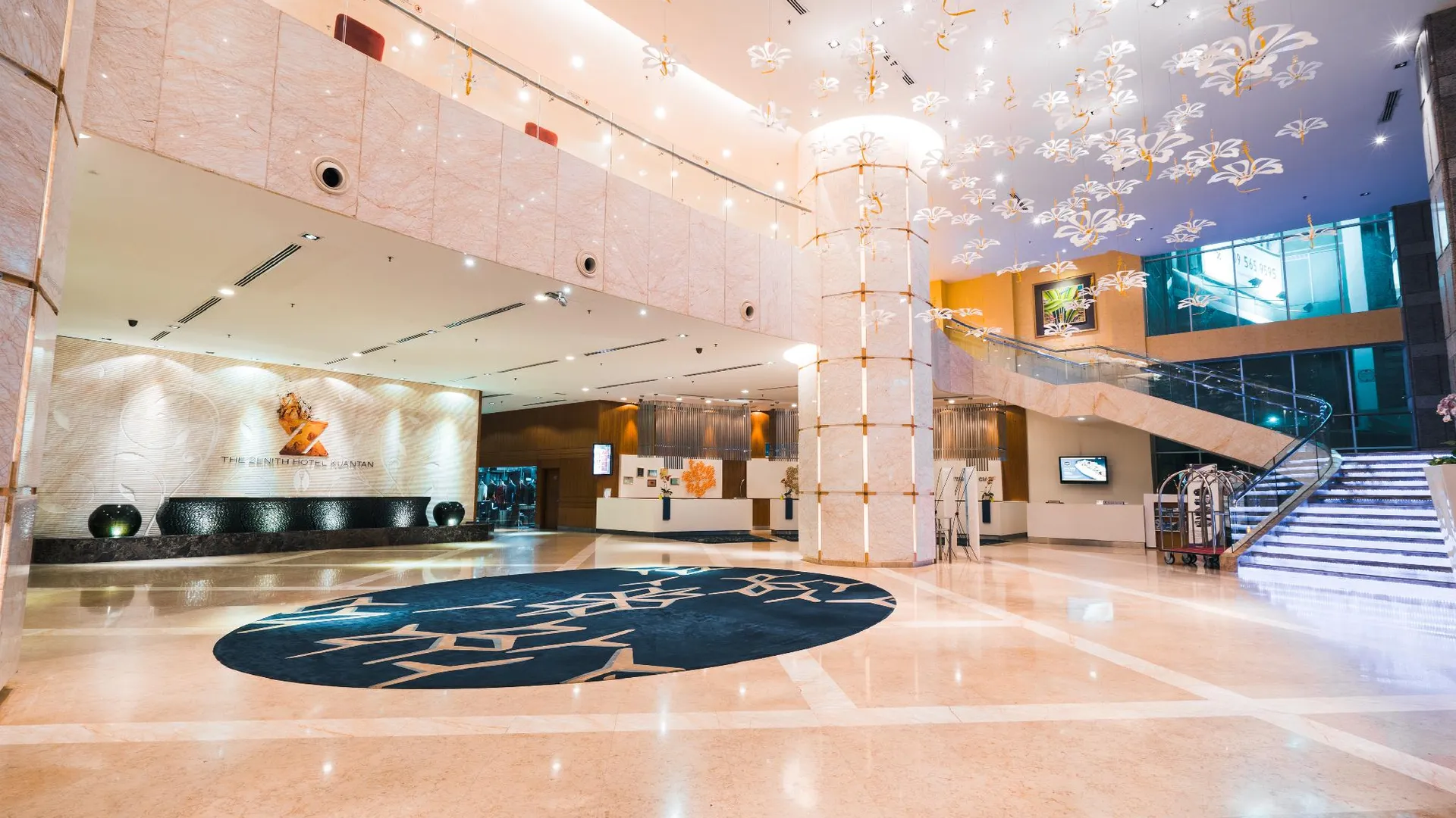 쿠안탄 제니스 콴탄 5성급 호텔 로비