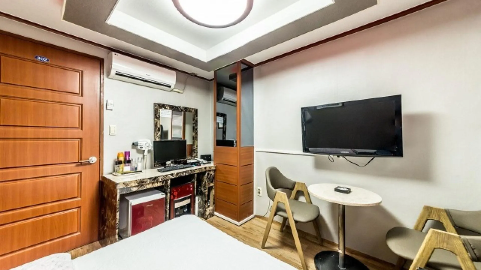 서울 서대문 테마 2성급 호텔 스위트룸