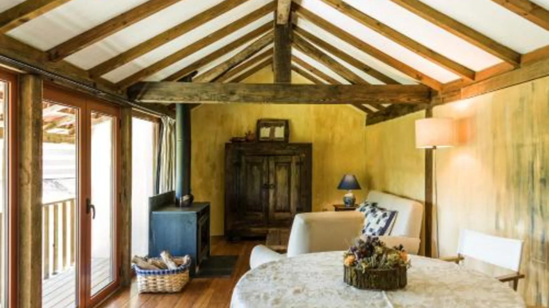 카비세라즈 데 바스토 킨타 두 하포지뉴 5성급 호텔 스위트룸