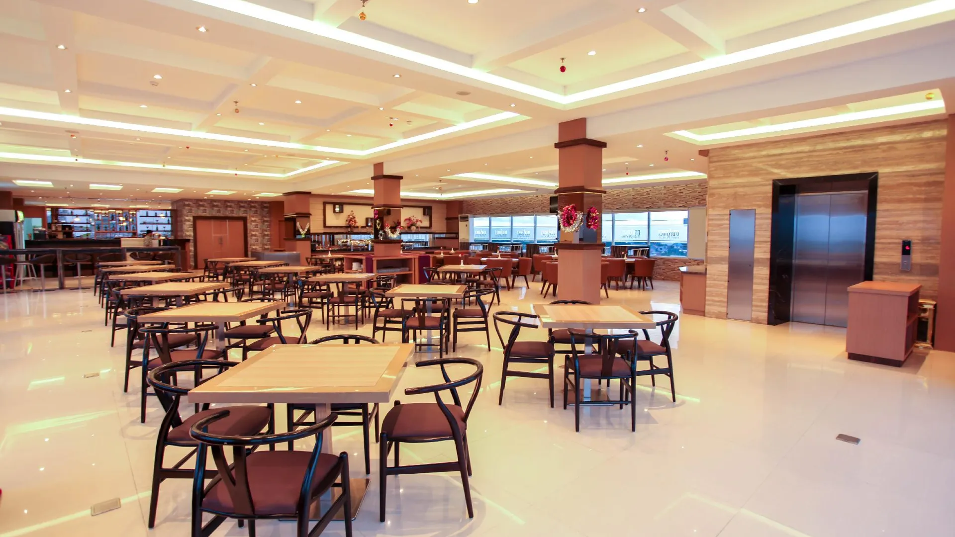 마카사르 W쓰리 프리미어 호텔 3성급 호텔 부대시설