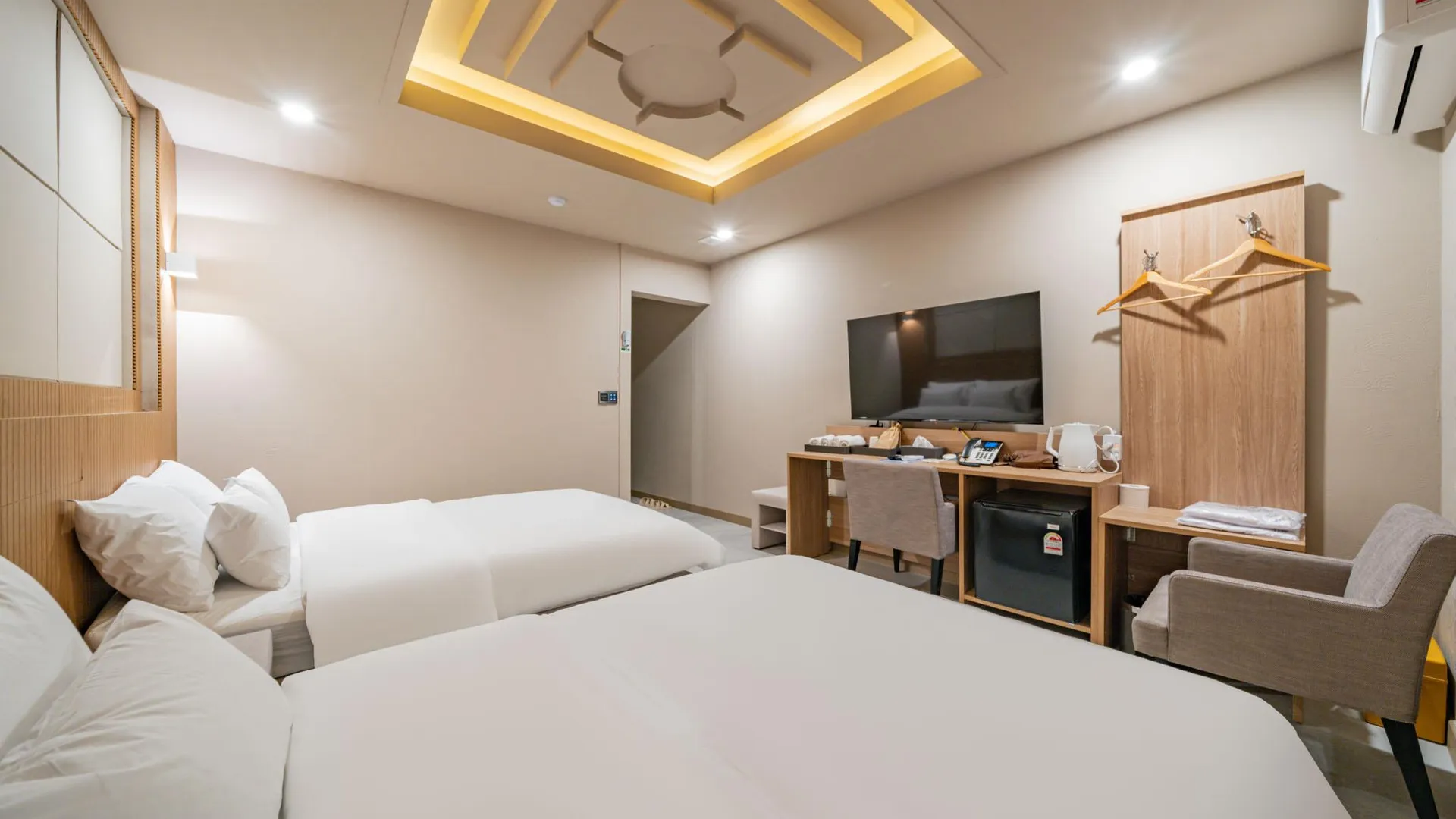 계룡시 계룡 호텔 스테이318 3성급 호텔 스위트룸