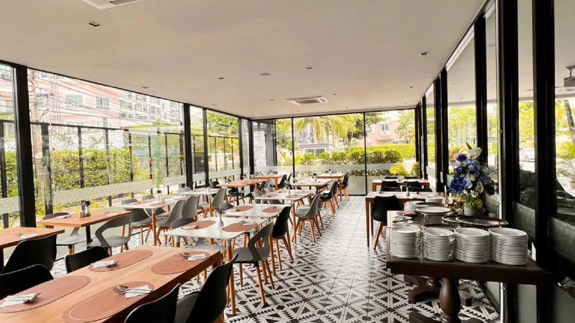 방콕 알마스 호텔 방콕 3성급 호텔 외관