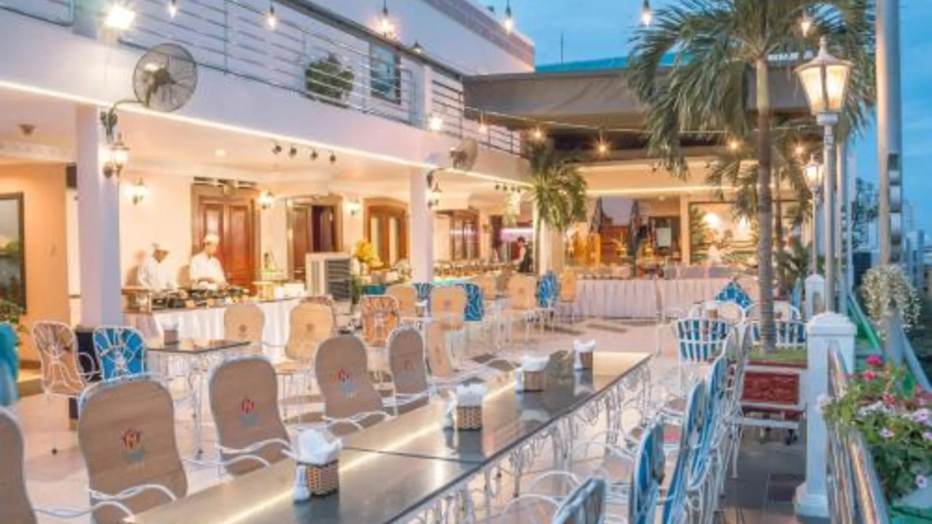 호치민 후옹센 호텔 3성급 호텔 외관