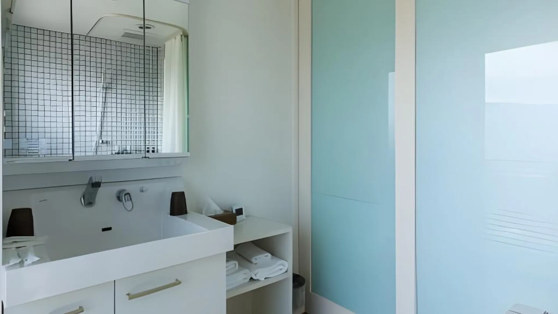 오키나와 본섬 호텔 E-호라이즌 리조트 콘도미니엄 세소코 3성급 게스트하우스 외관