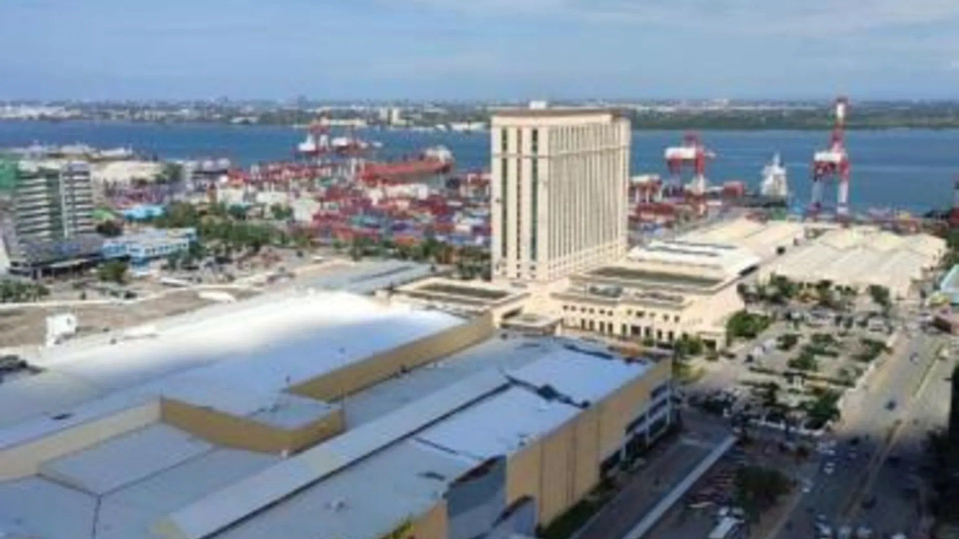 세부 씨뷰 발코니 아파트먼트, 선비다 타워 4성급 게스트하우스 레스토랑