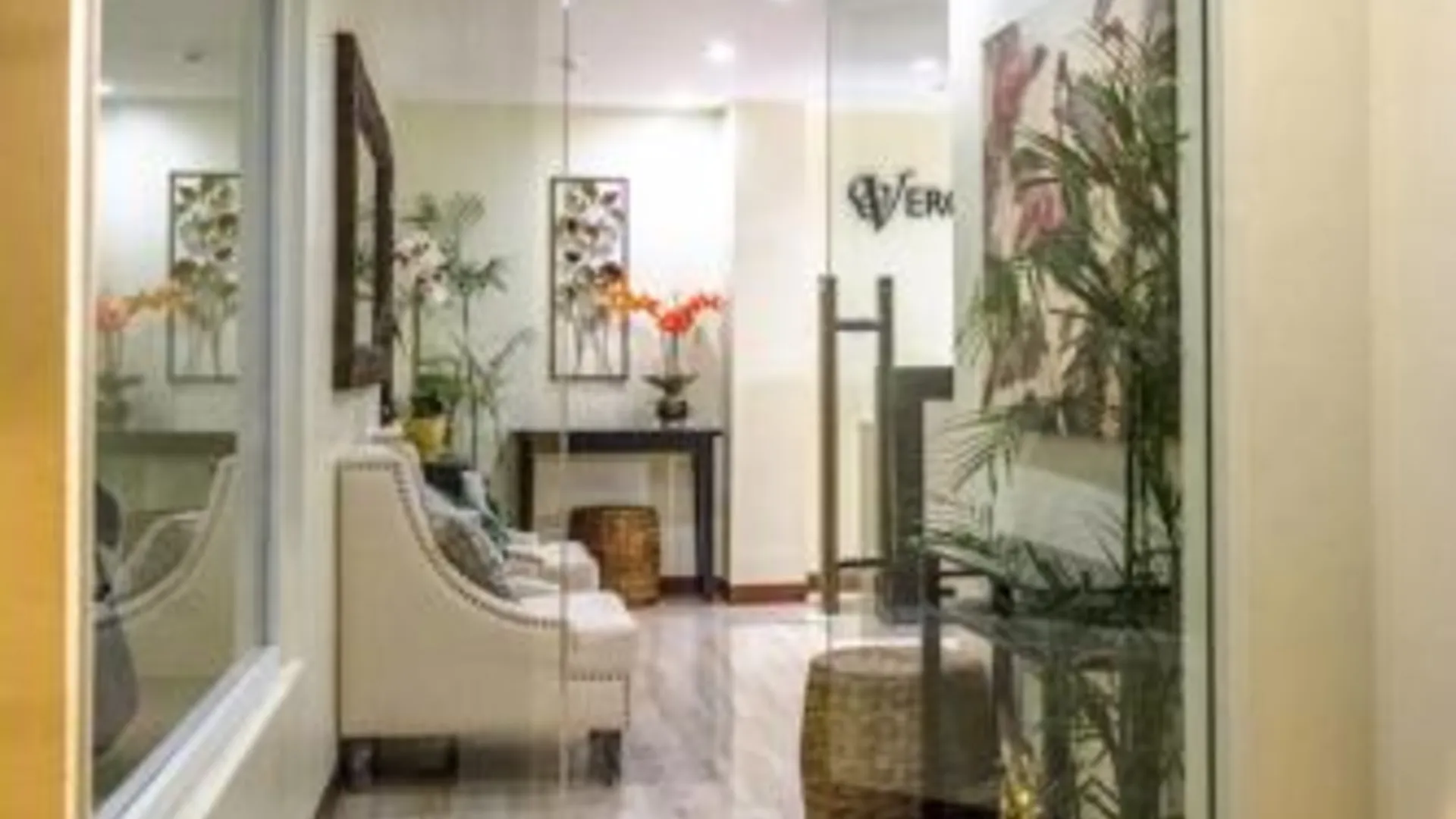 세부 베로비노 스위트 2성급 호텔 외관