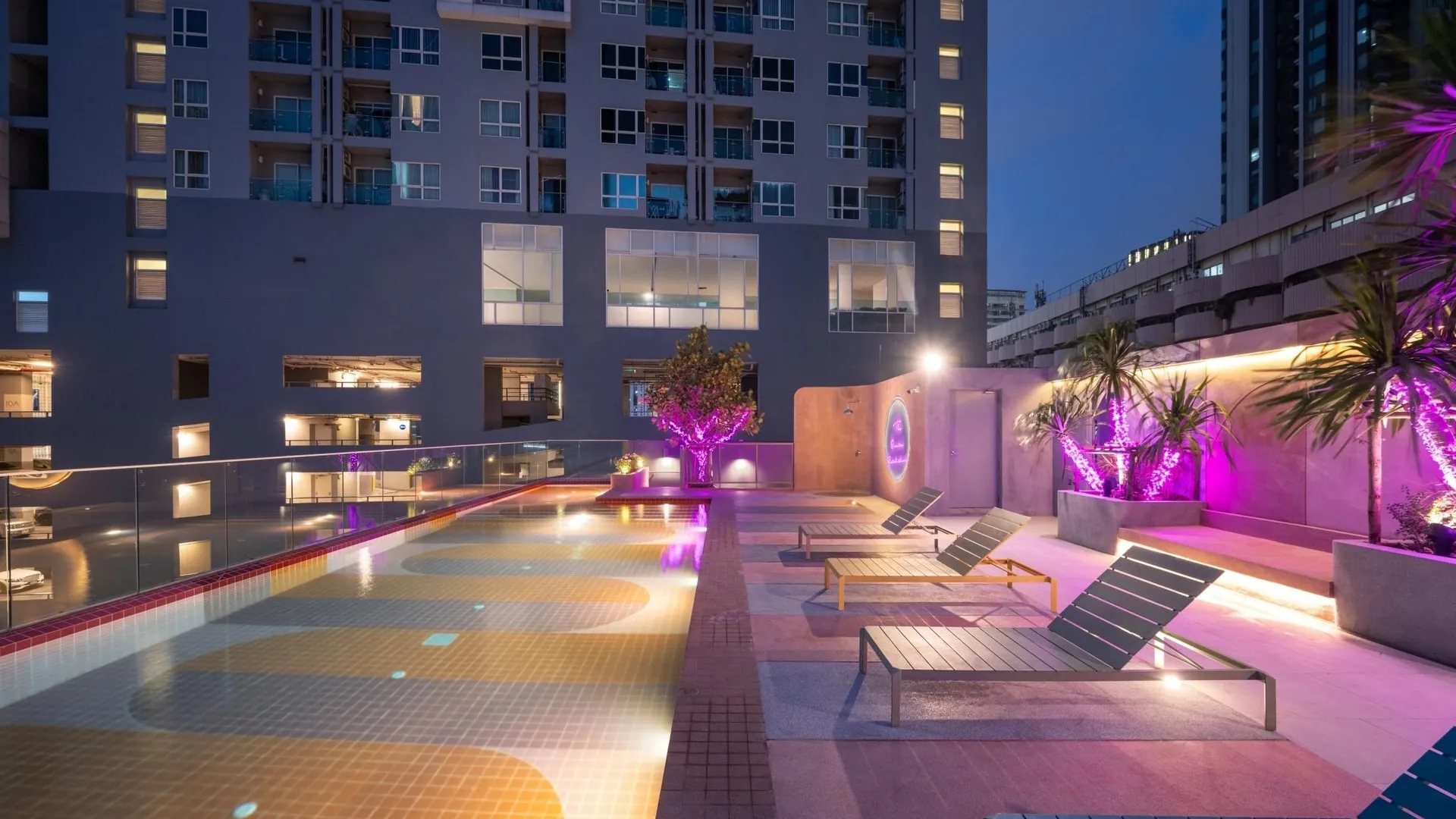 방콕 더 쿼터 라차테위 바이 UHG 4성급 호텔 외관