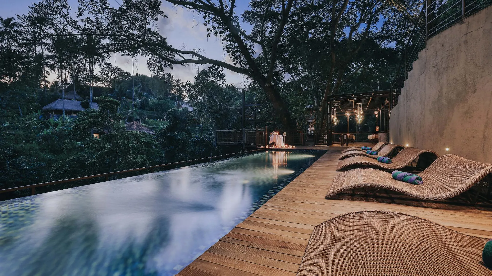 발리 더 세발리 리조트 5성급 호텔 객실