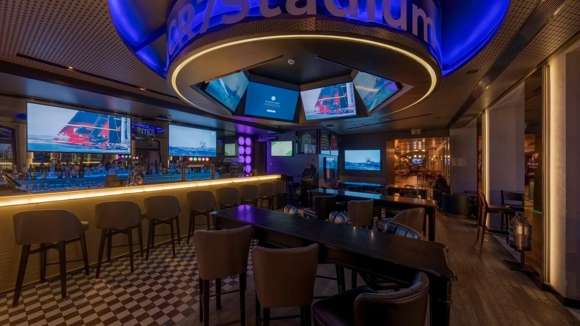 리스본 페스타나 CR7 리스보아 4성급 호텔 스위트룸