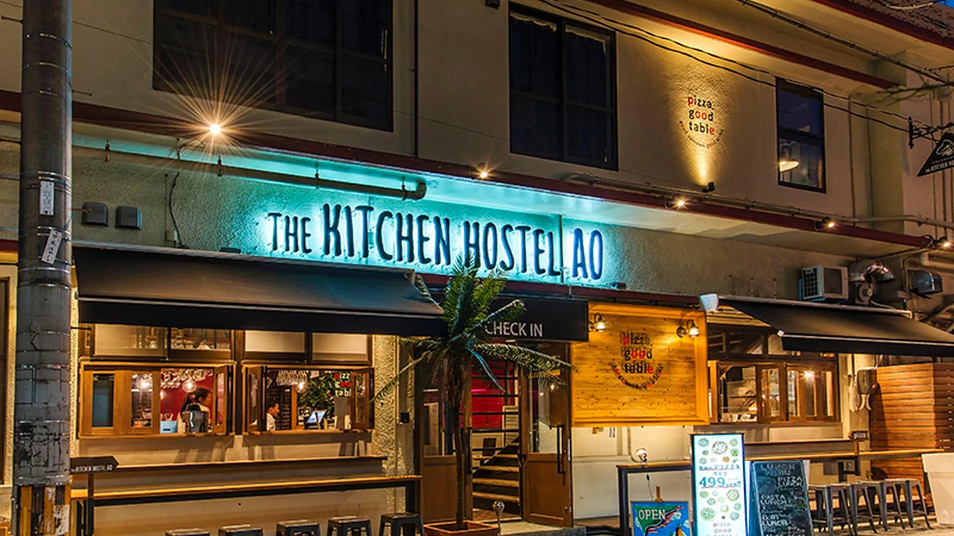 오키나와 본섬 더 키친 호스텔 AO 2성급 호텔 수영장