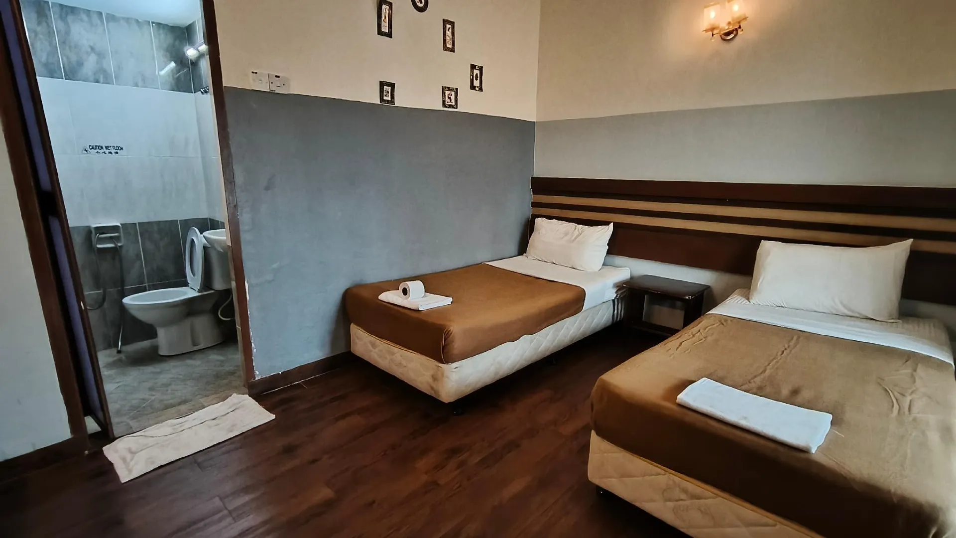 말라카 코지 모텔 1성급 호텔 스위트룸