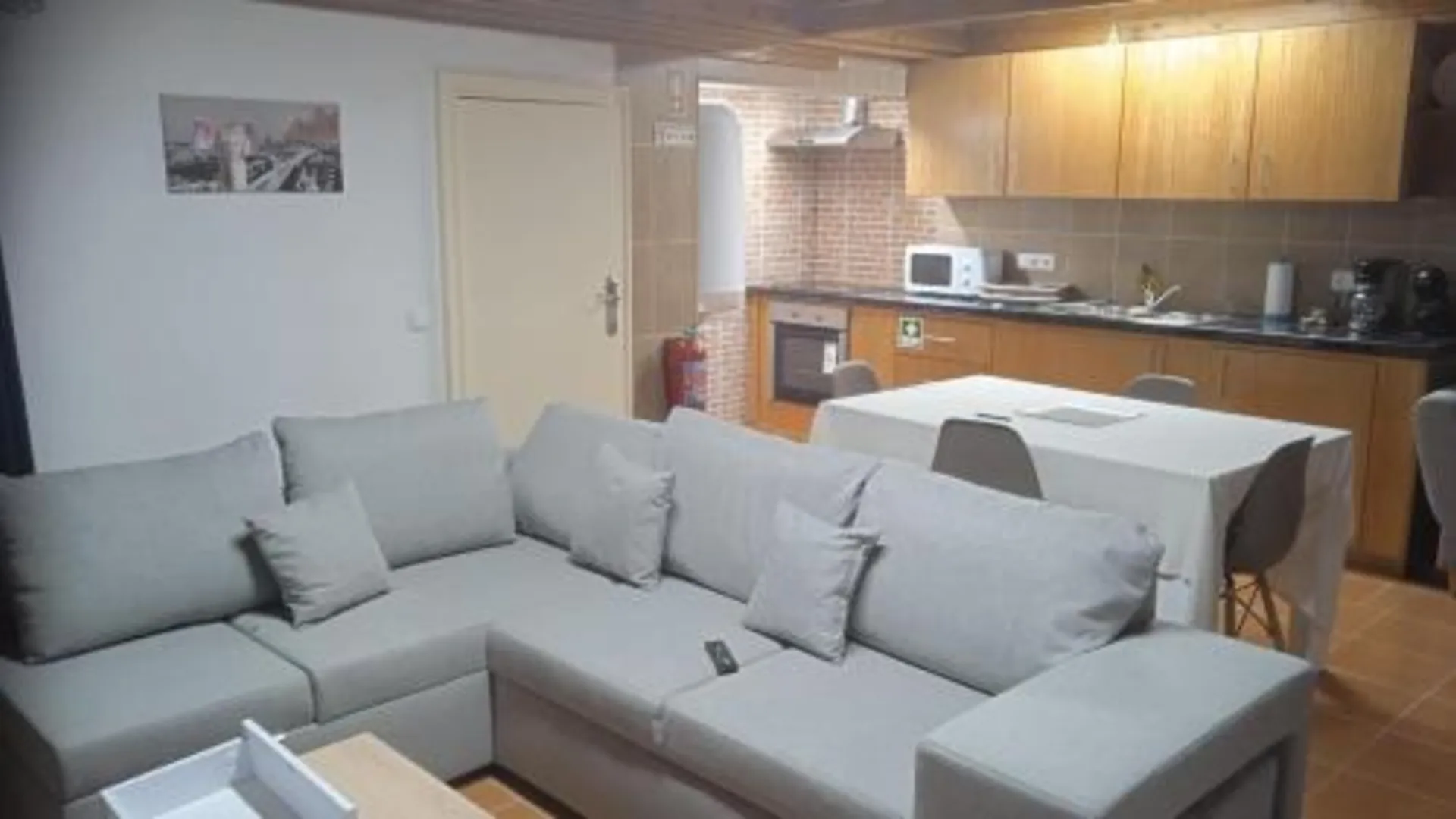 라제스 다스 플로레스 Casa do Avô Almeida 3성급 싱글룸 객실