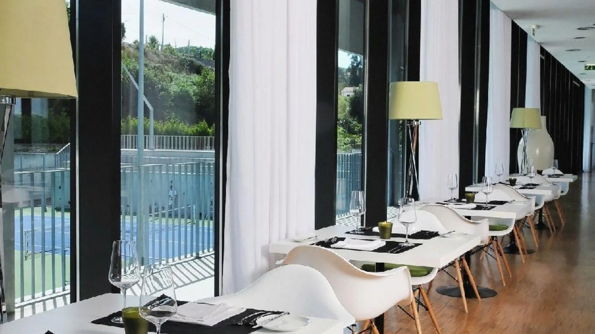 귀마레스 오픈 빌리지 스포츠 호텔 앤 스파 클럽 4성급 호텔 외관