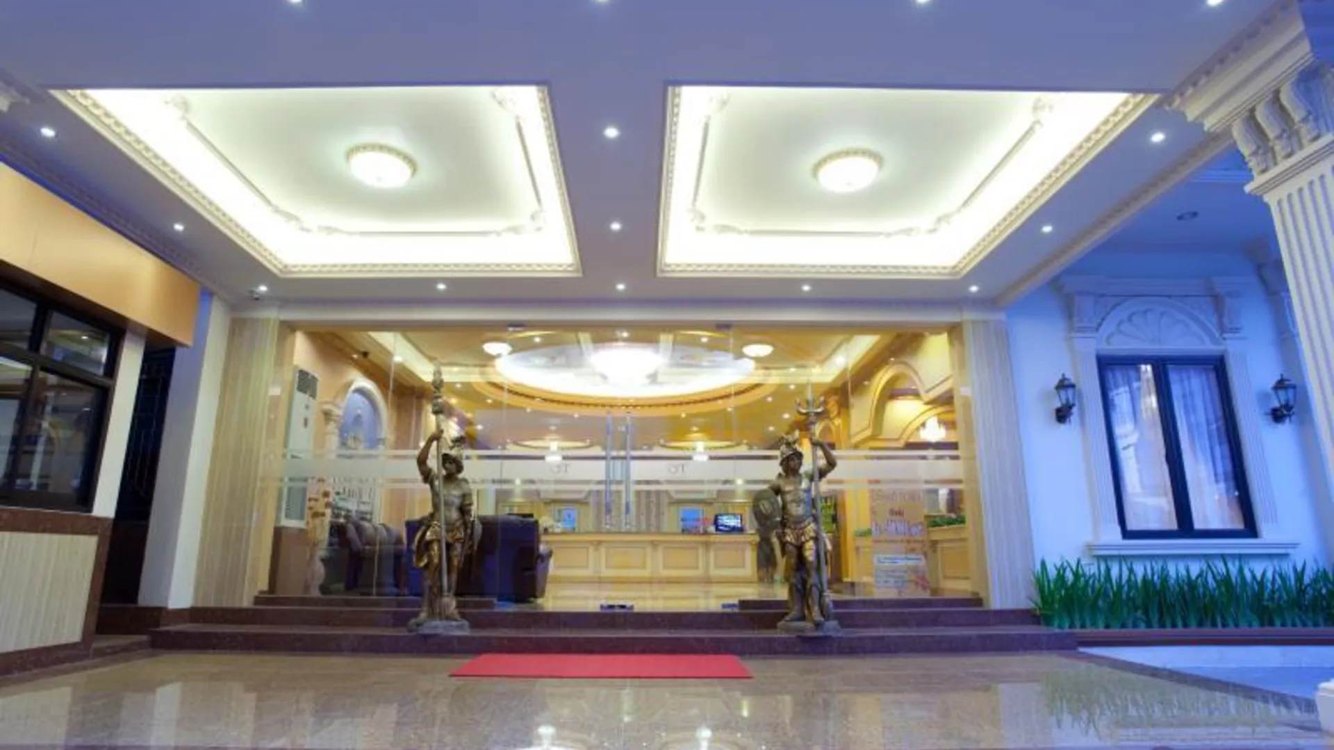 마카사르 호텔 그랜드 타운 3성급 호텔 스위트룸