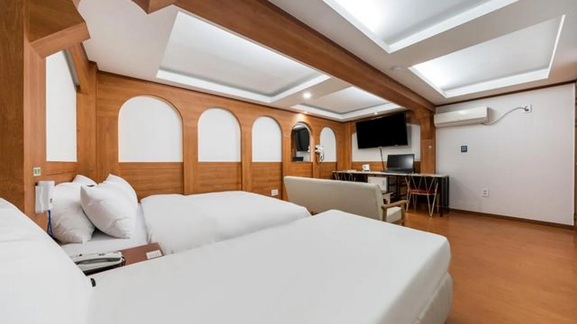 서울 길동 오라 호텔 호텔 스위트룸