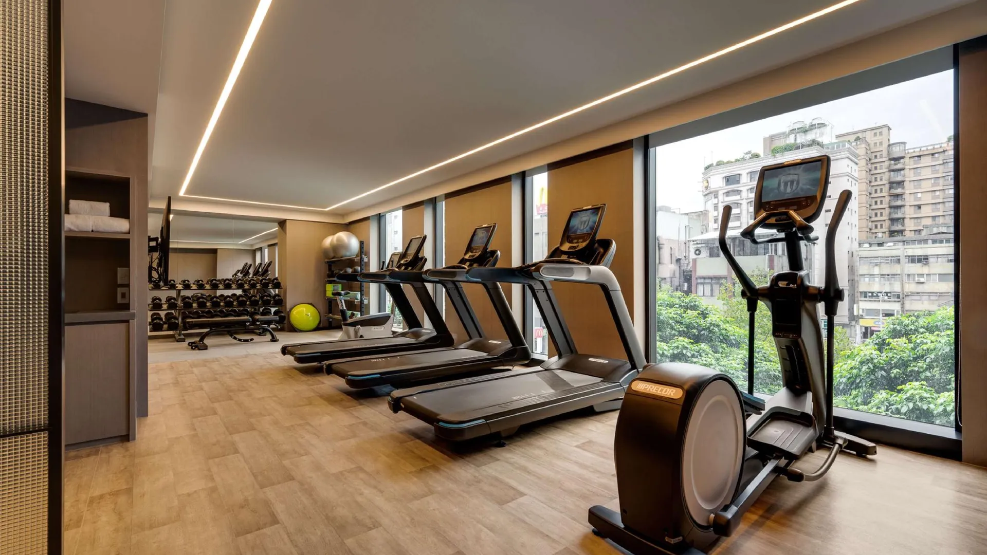 타이베이 호텔 레조넌스 타이베이, 테피스트리 컬렉션 바이 힐튼 4성급 호텔 객실