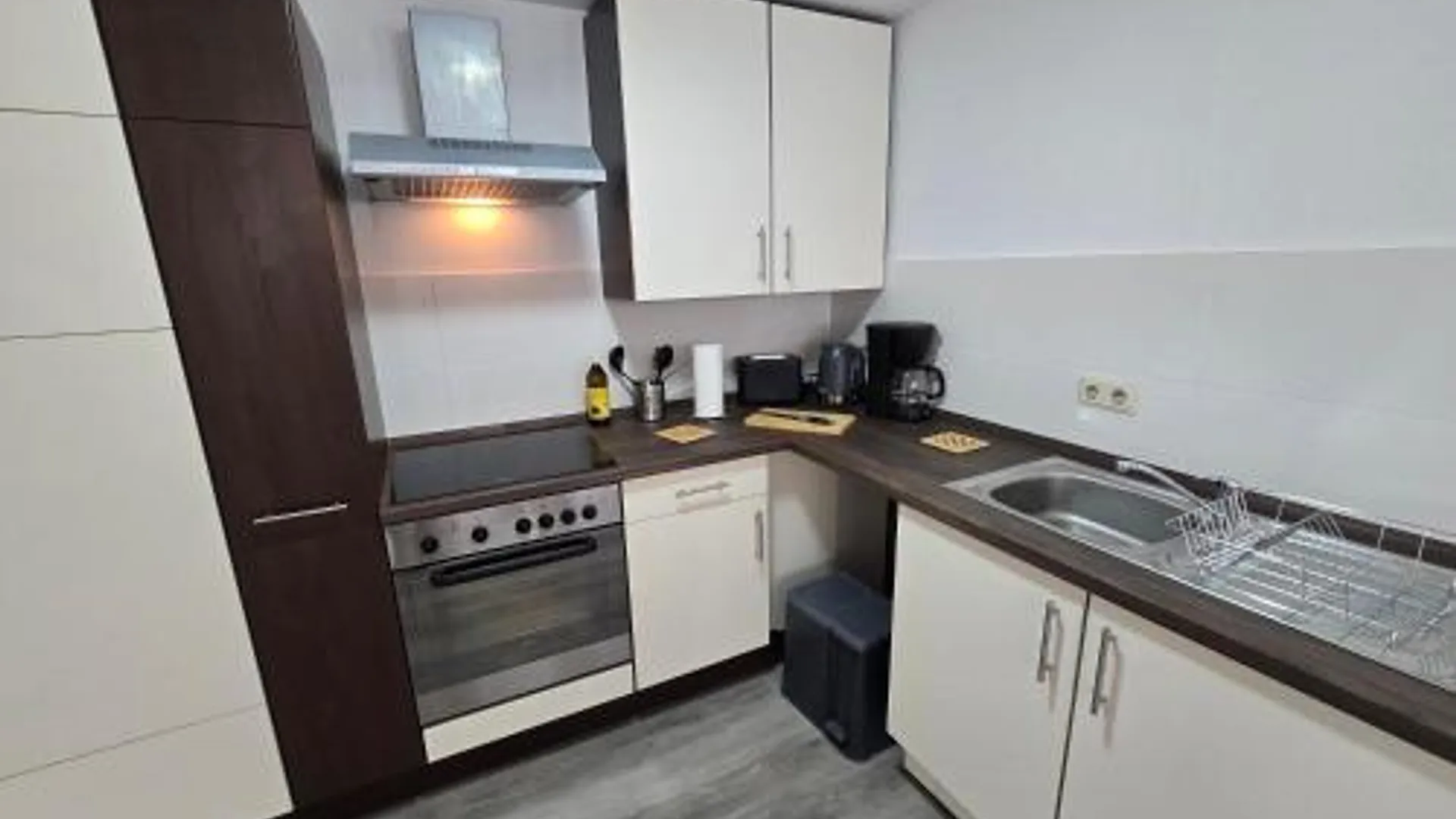 지타우 FERIENWOHNUNG 70m2 APARTMENT in ZITTAUER STADTZENTRUM INNENSTADT INNENRING TOP LAGE - WOHNEN AUF ZEI 3성급 싱글룸 레스토랑