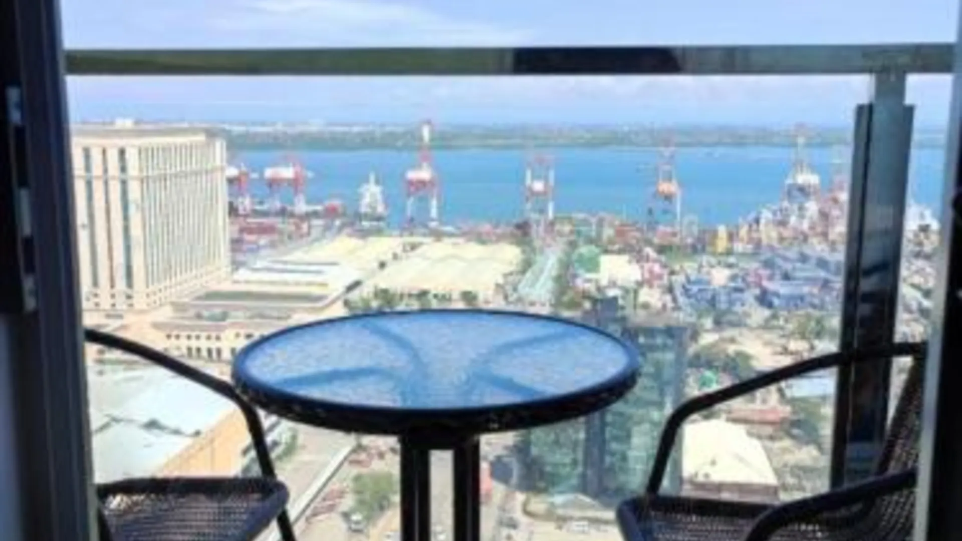 세부 씨뷰 발코니 아파트먼트, 선비다 타워 4성급 게스트하우스 외관