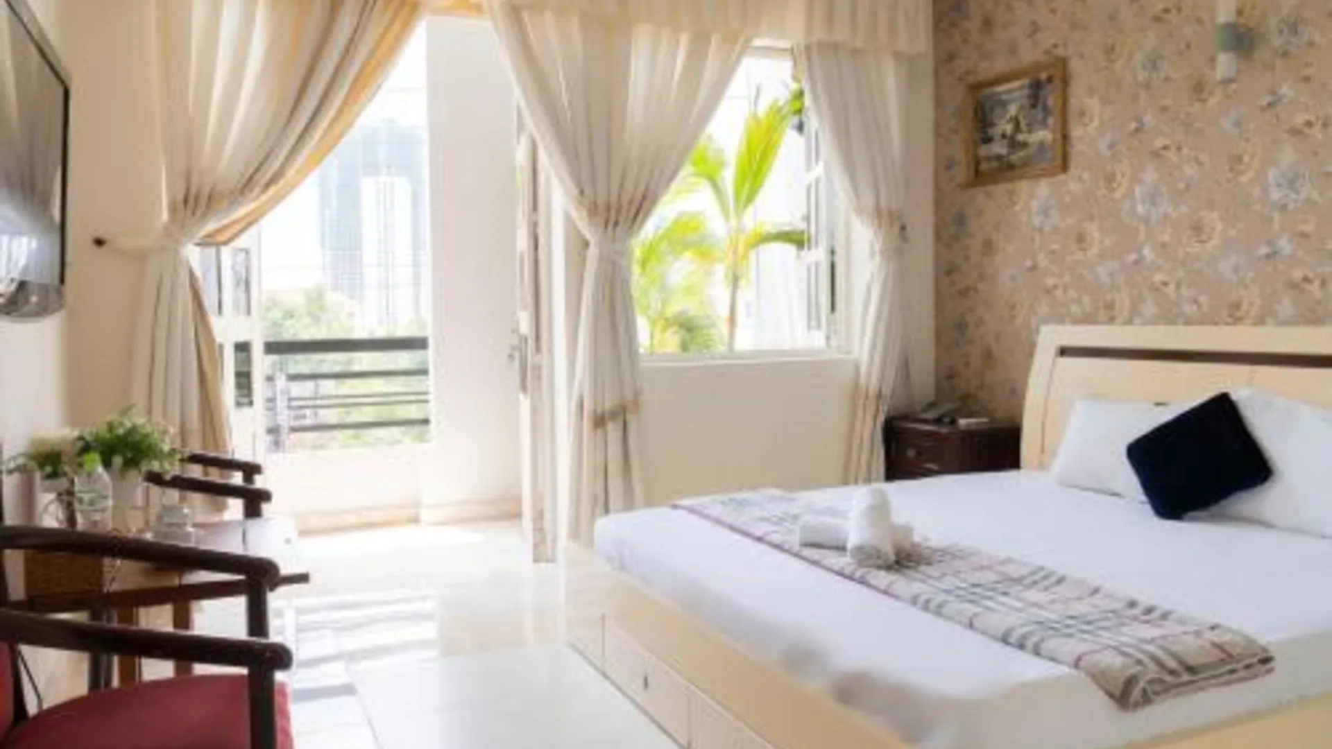 호치민 누 후인 호텔 2성급 호텔 스위트룸