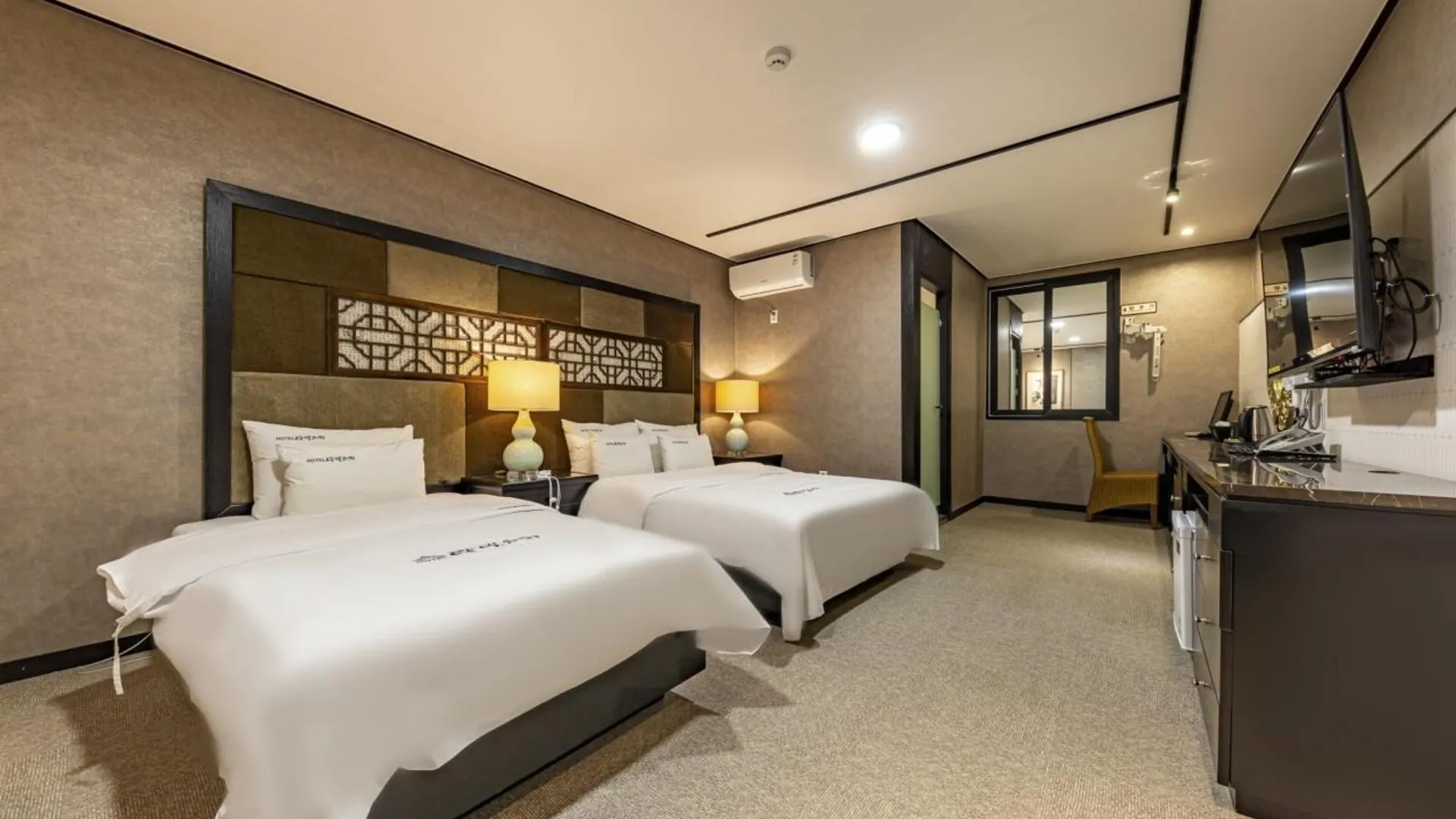 전주 전주 산전동 달빛소리 호텔 스위트룸