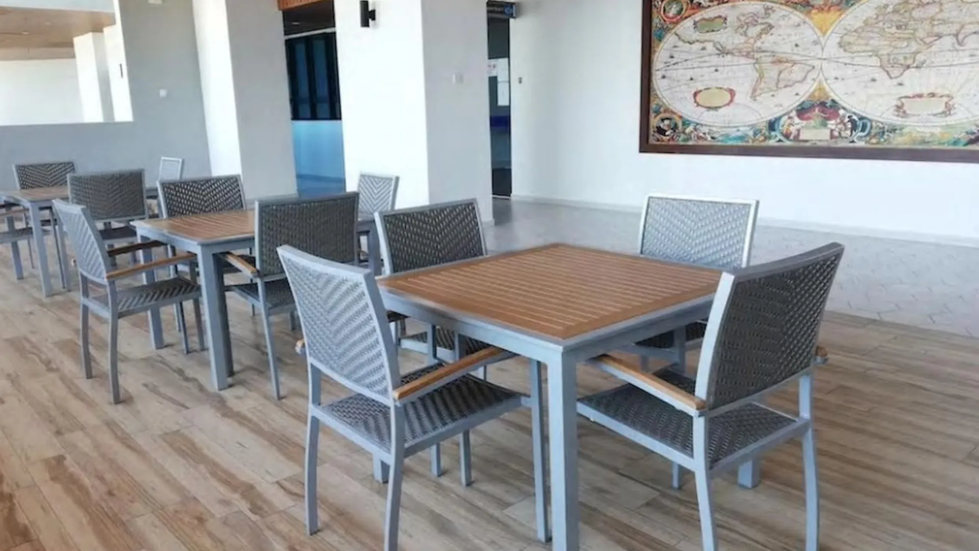 말라카 말라카 시내의 아파트먼트 (118m², 침실 3개, 프라이빗 욕실 2개) 4성급 싱글룸 레스토랑