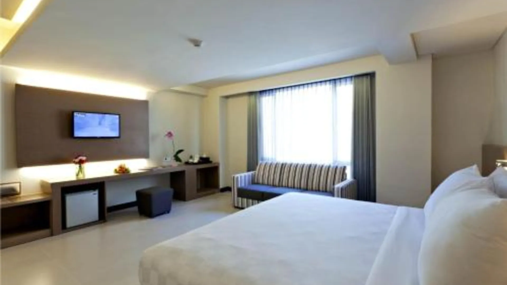 발리 유포리아 호텔 3성급 호텔 스위트룸