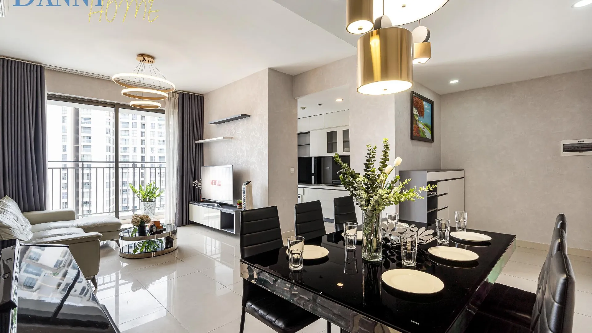 호치민 4군의 아파트먼트 (120m², 침실 3개, 프라이빗 욕실 2개) 3성급 싱글룸 외관