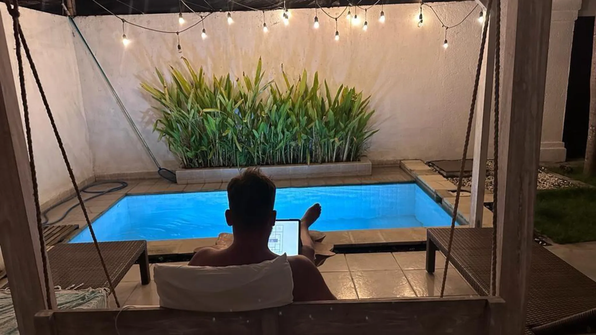 발리 스미냑의 빌라 (170m², 침실 1개, 프라이빗 욕실 1개) 3성급 싱글룸 수영장