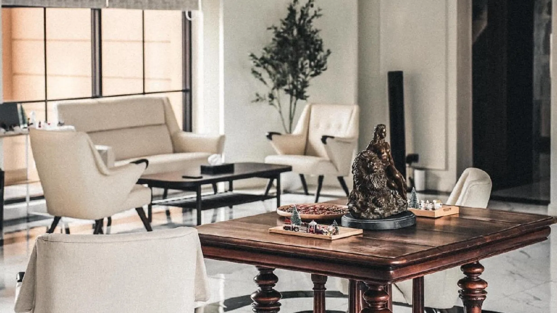 방콕 레온 라살 호텔 앤 레지던스 4성급 호텔 수영장