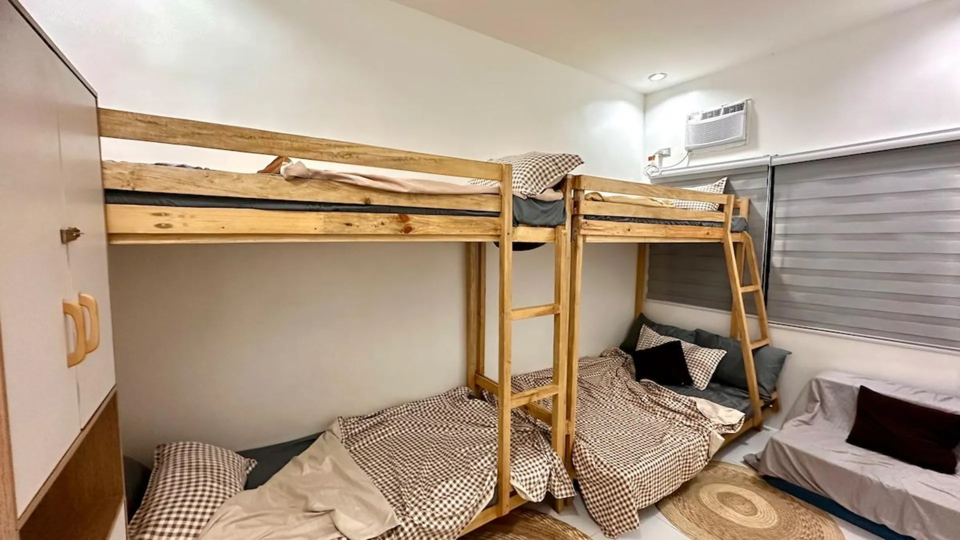 세부 사파테라의 프라이빗 하우스 (m², 침실 3개, 프라이빗 욕실 4개) 2성급 싱글룸 객실