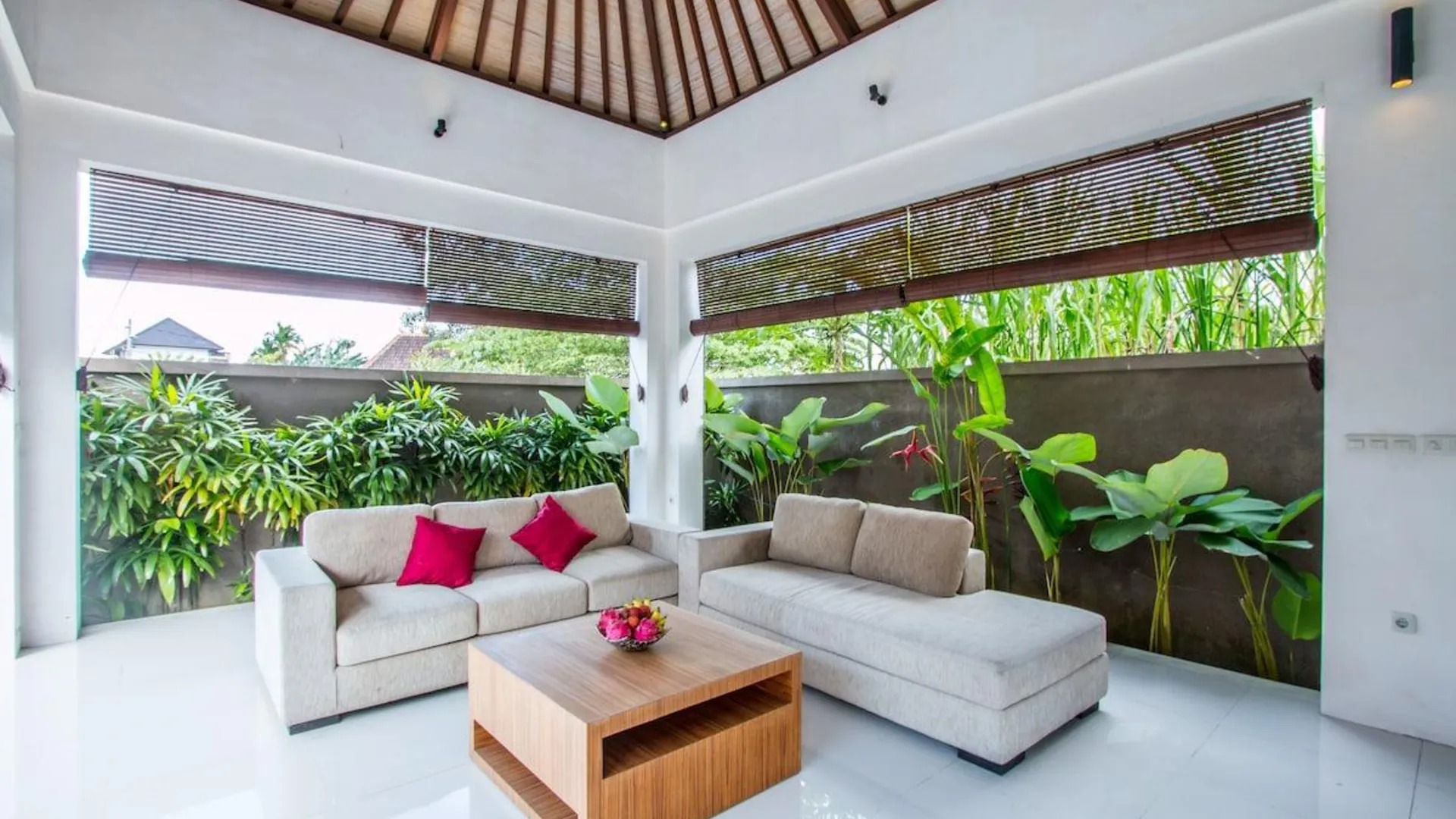 발리 짱구의 빌라 (m², 침실 2개, 프라이빗 욕실 2개) 2성급 싱글룸 수영장