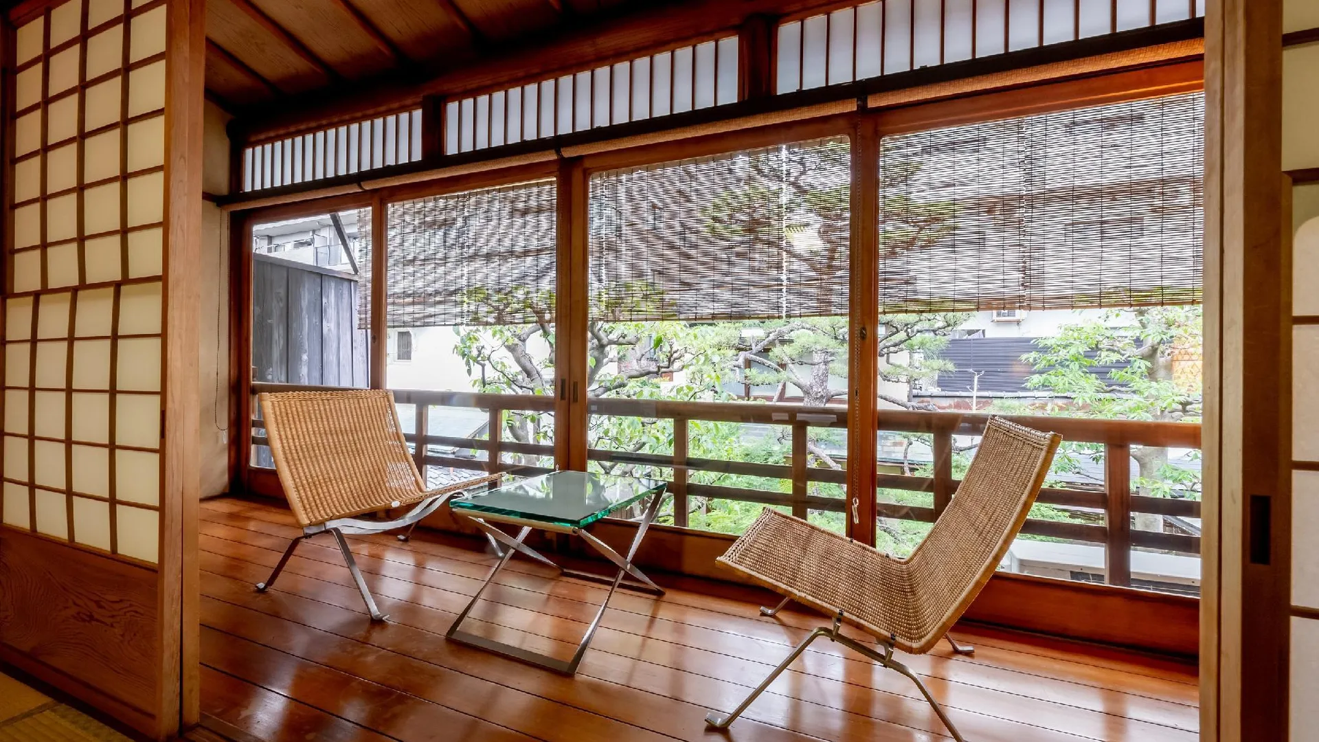 교토 교토 중심의 프라이빗 하우스 (285m², 침실 2개, 프라이빗 욕실 2개) 4성급 게스트하우스 로비