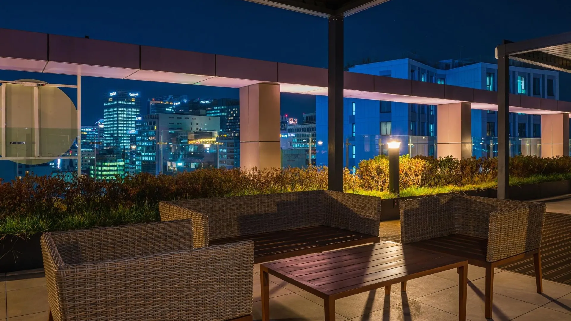 서울 솔라고 명동 호텔 앤 레지던스 4성급 호텔 전망