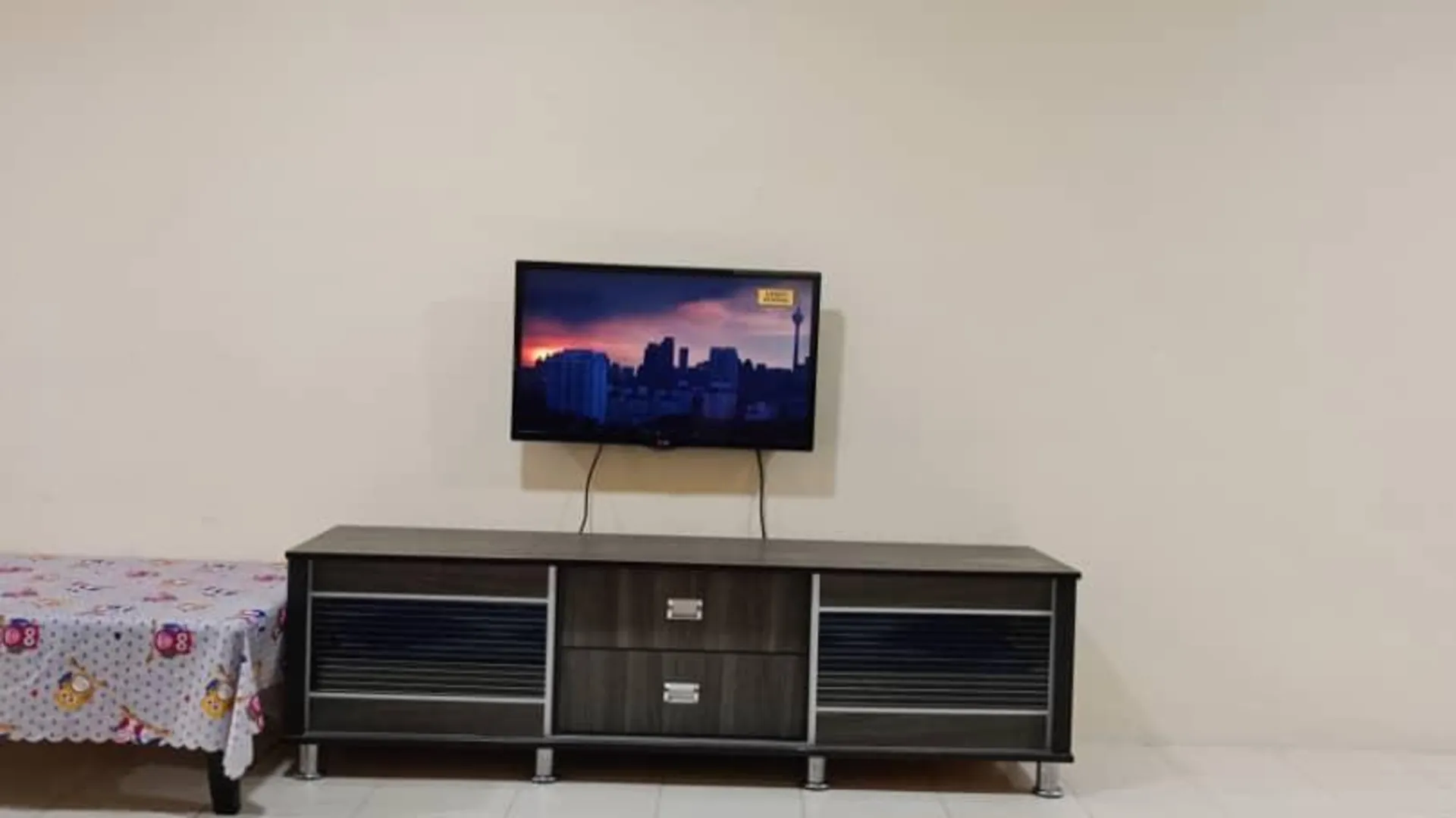 페칸 무아드잠 샤의  (m², 침실 3개, 프라이빗 욕실 2개) 1성급 싱글룸 스위트룸