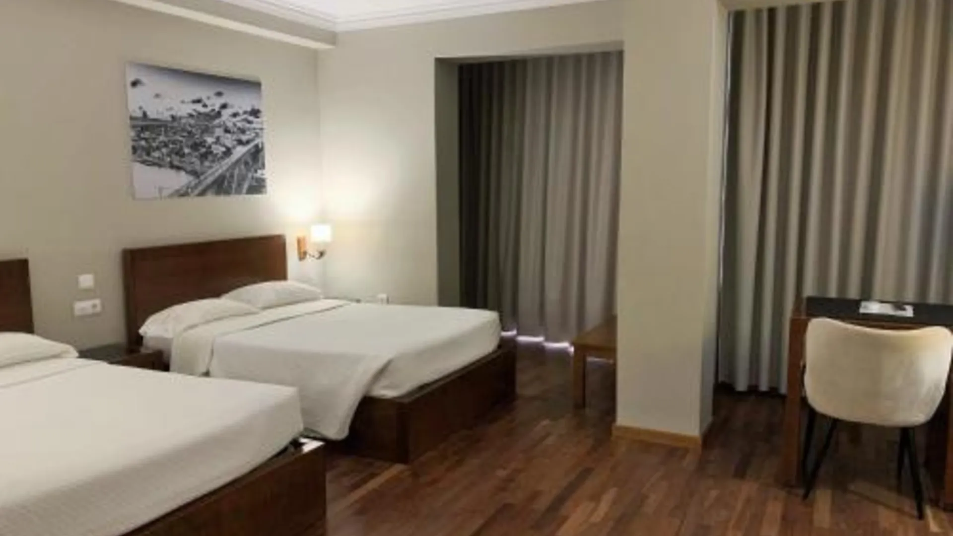 마이아 Hotel Puma 2성급 호텔 스위트룸