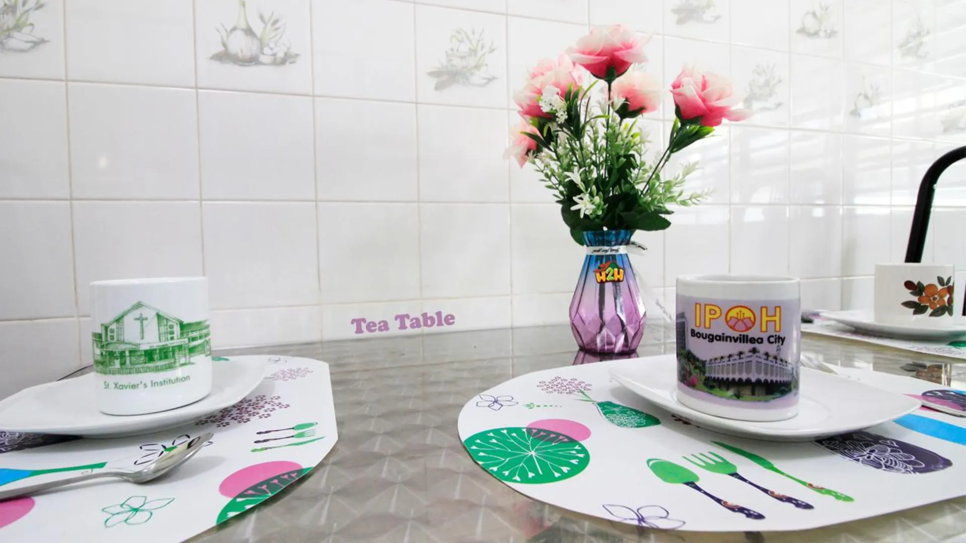 이포 타만 반다라야의 프라이빗 하우스 (200m², 침실 4개, 프라이빗 욕실 3개) 4성급 게스트하우스 레스토랑