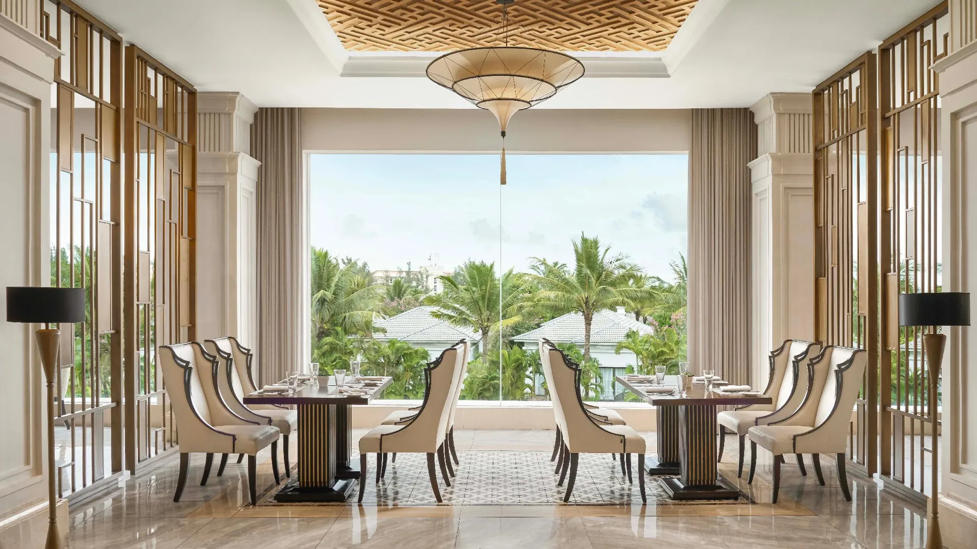 다낭 다낭 메리어트 리조트 앤 스파, 논 누옥 비치 빌라스 5성급 호텔 외관