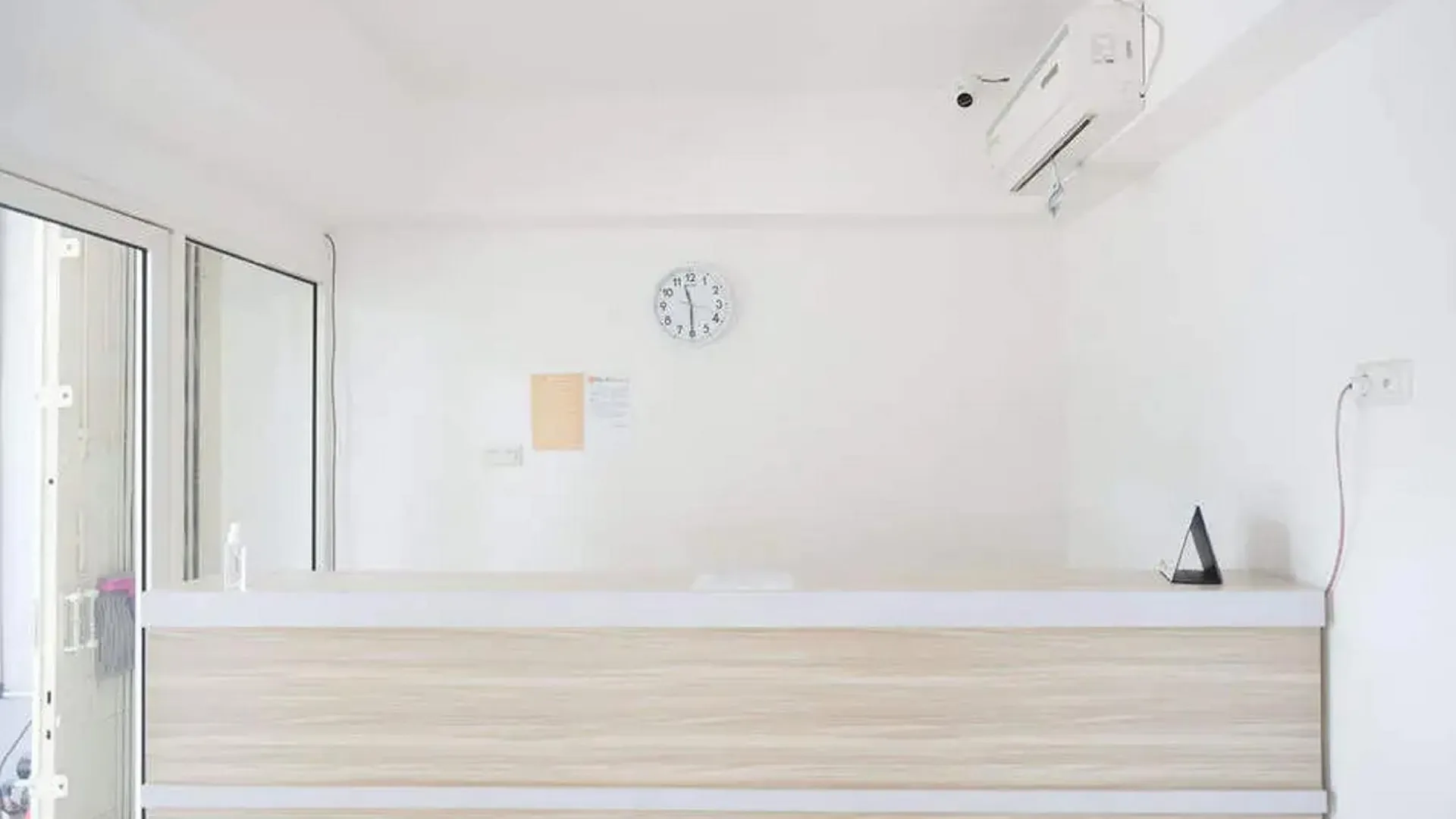 마카사르 RedDoorz near Mall Ratu Indah 3 2성급 호텔 수영장