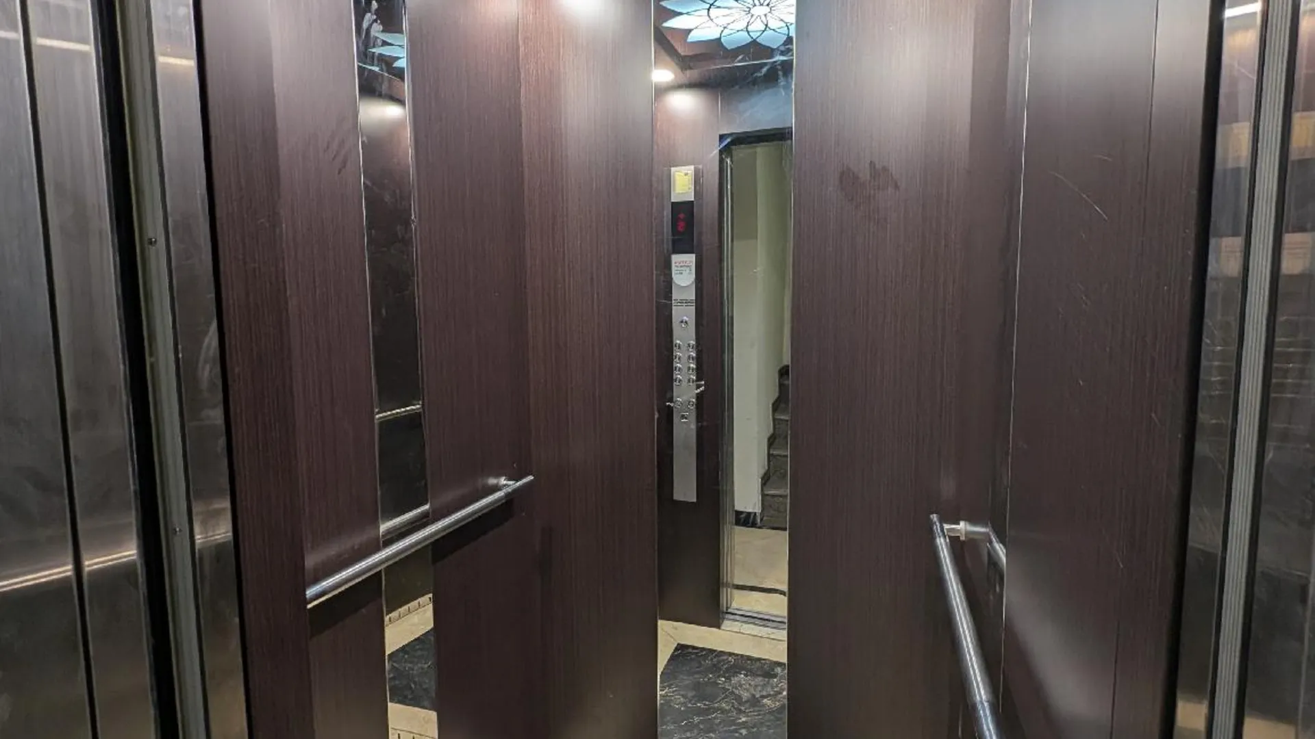 하노이 에라 아파트먼트 158 응우옌칸토안 3성급 호텔 로비