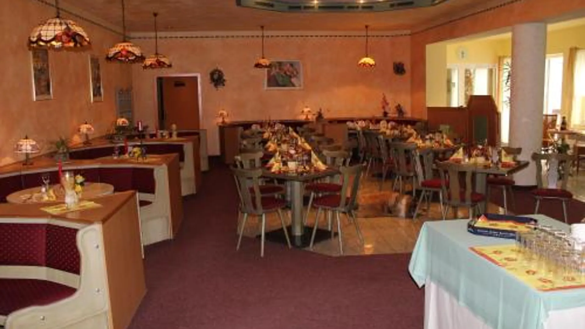 지타우 Hotel Riedel 호텔 레스토랑