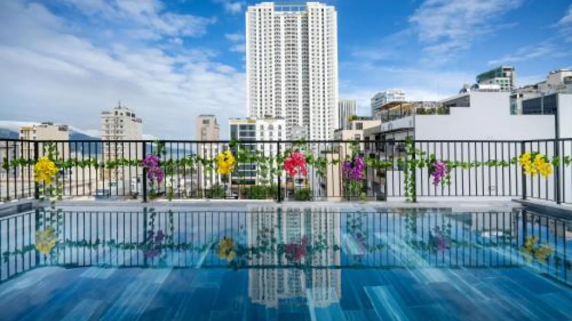 다낭 사마타 아파트먼트 앤 호텔 4성급 호텔 로비