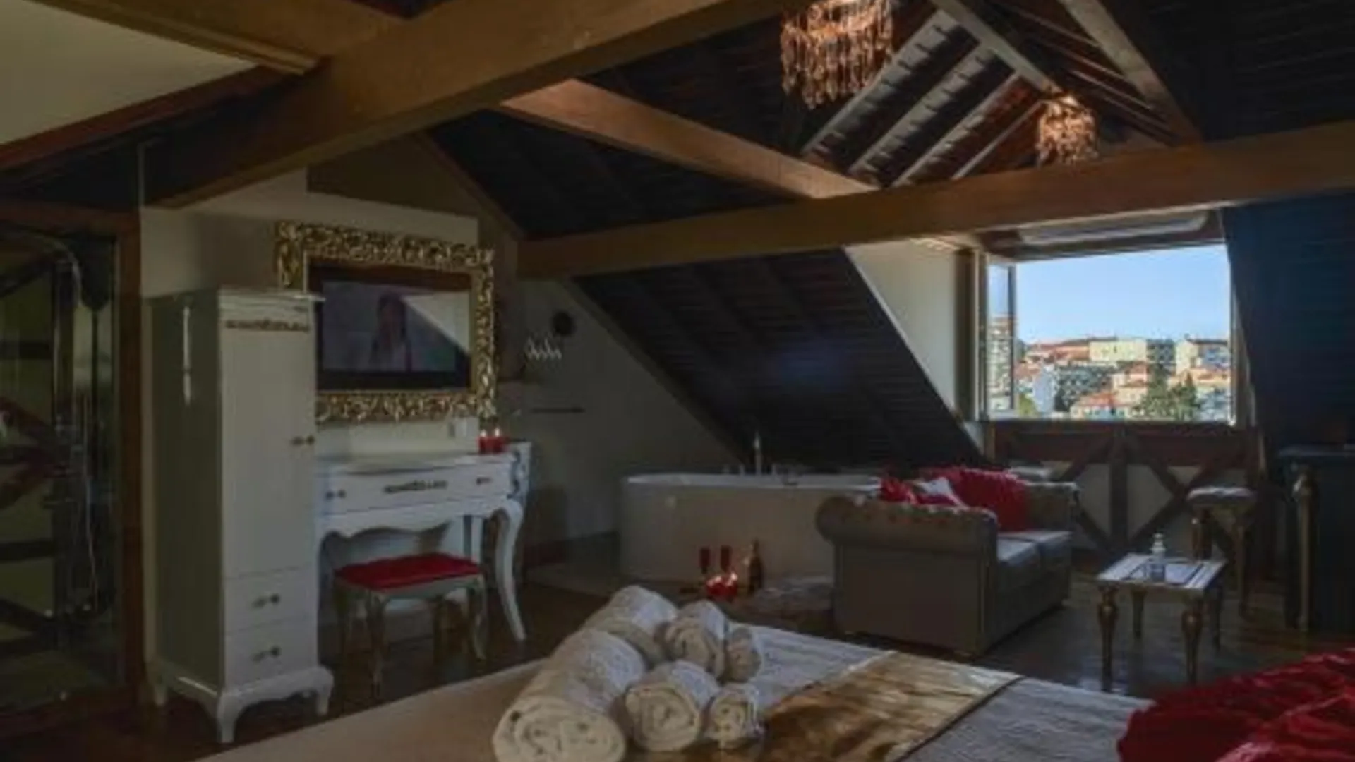 코임브라 Solar Antigo Luxury Coimbra 4성급 호텔 수영장