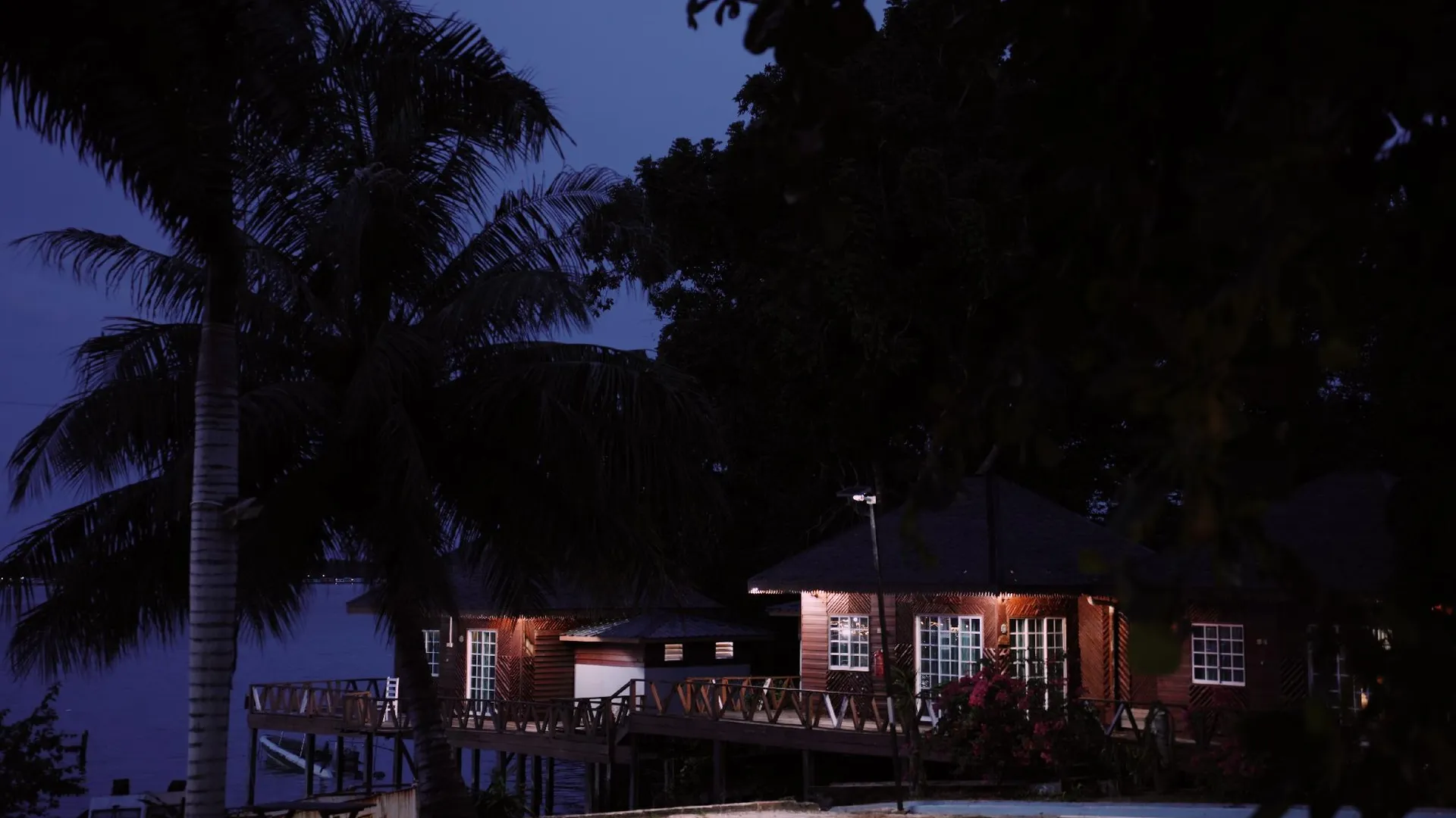 셈포르나 더 부완 리조트 SDN BHD 3성급 호텔 레스토랑