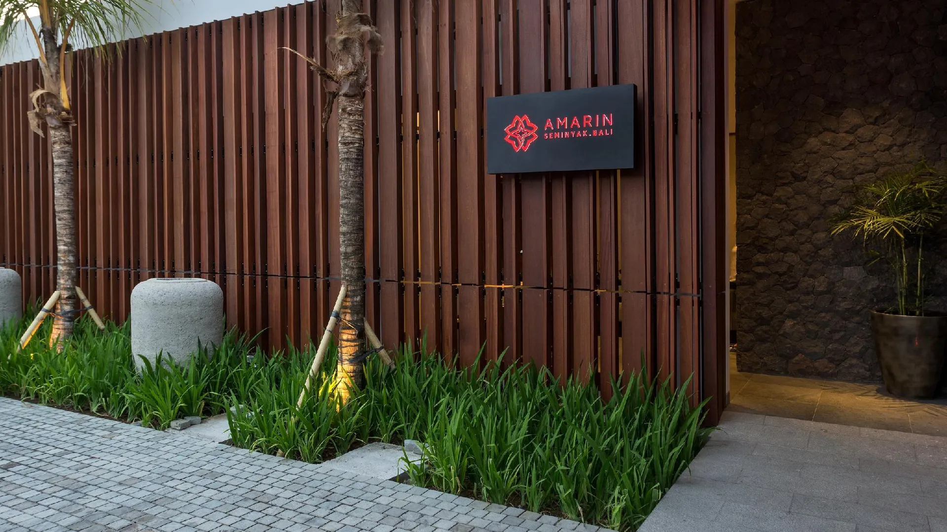 발리 아마린 스미냑 5성급 호텔 전망