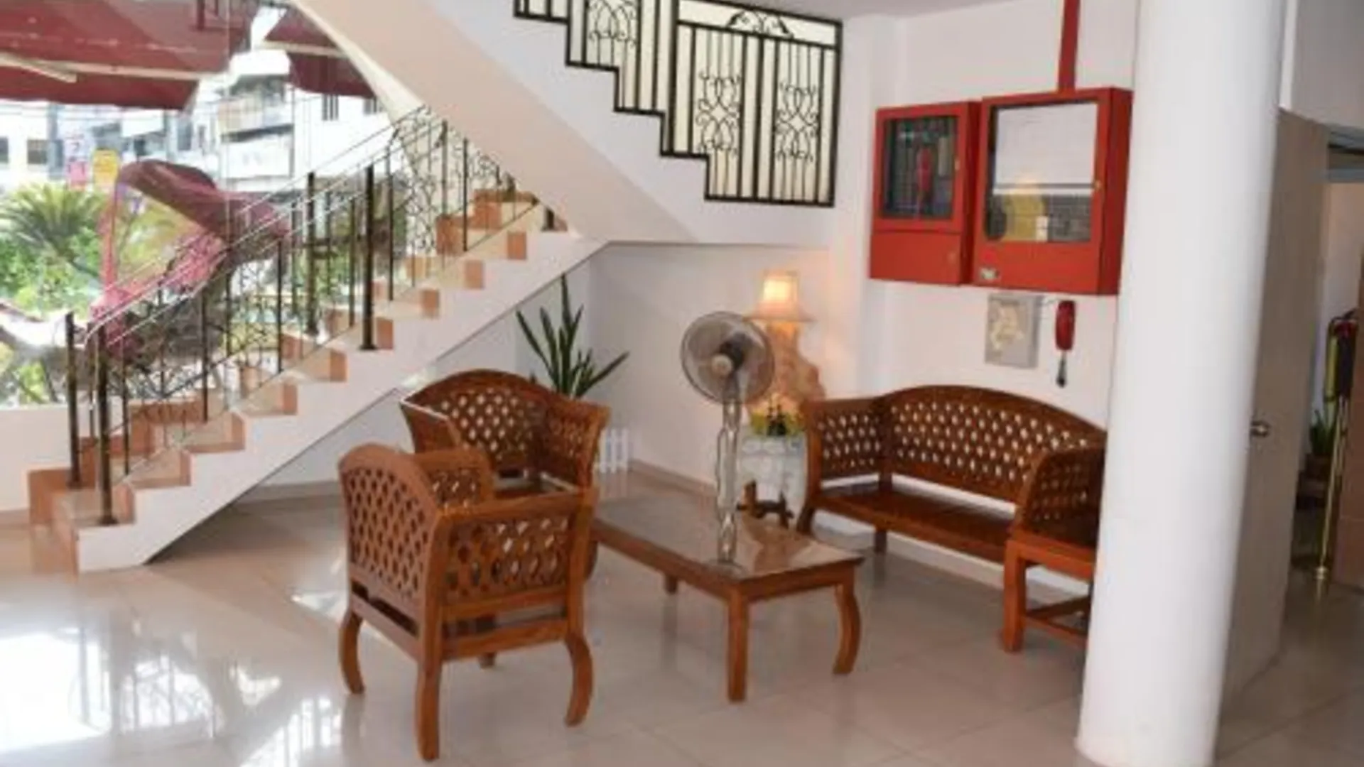 캉가르 호텔 스리 가든 1성급 호텔 외관