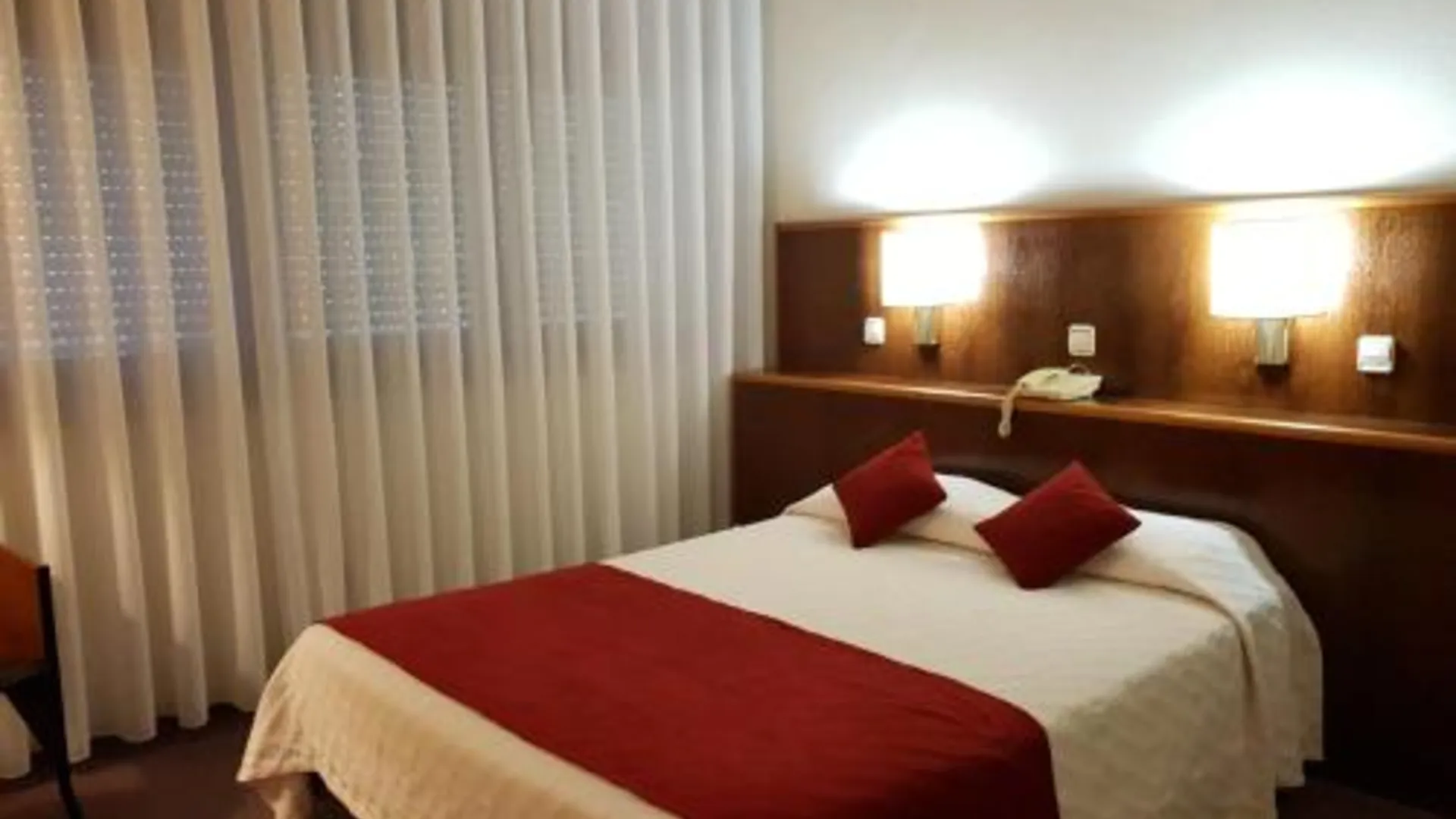 포보아 데 바짐 Luso Brasileiro 2성급 호텔 스위트룸