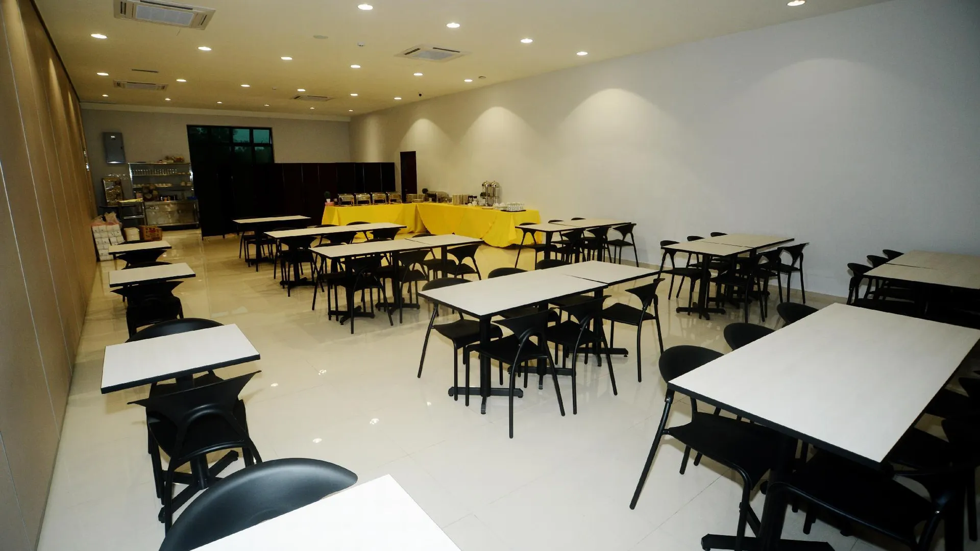 쿠알라 리피스 스타-웰 호텔 2성급 호텔 외관